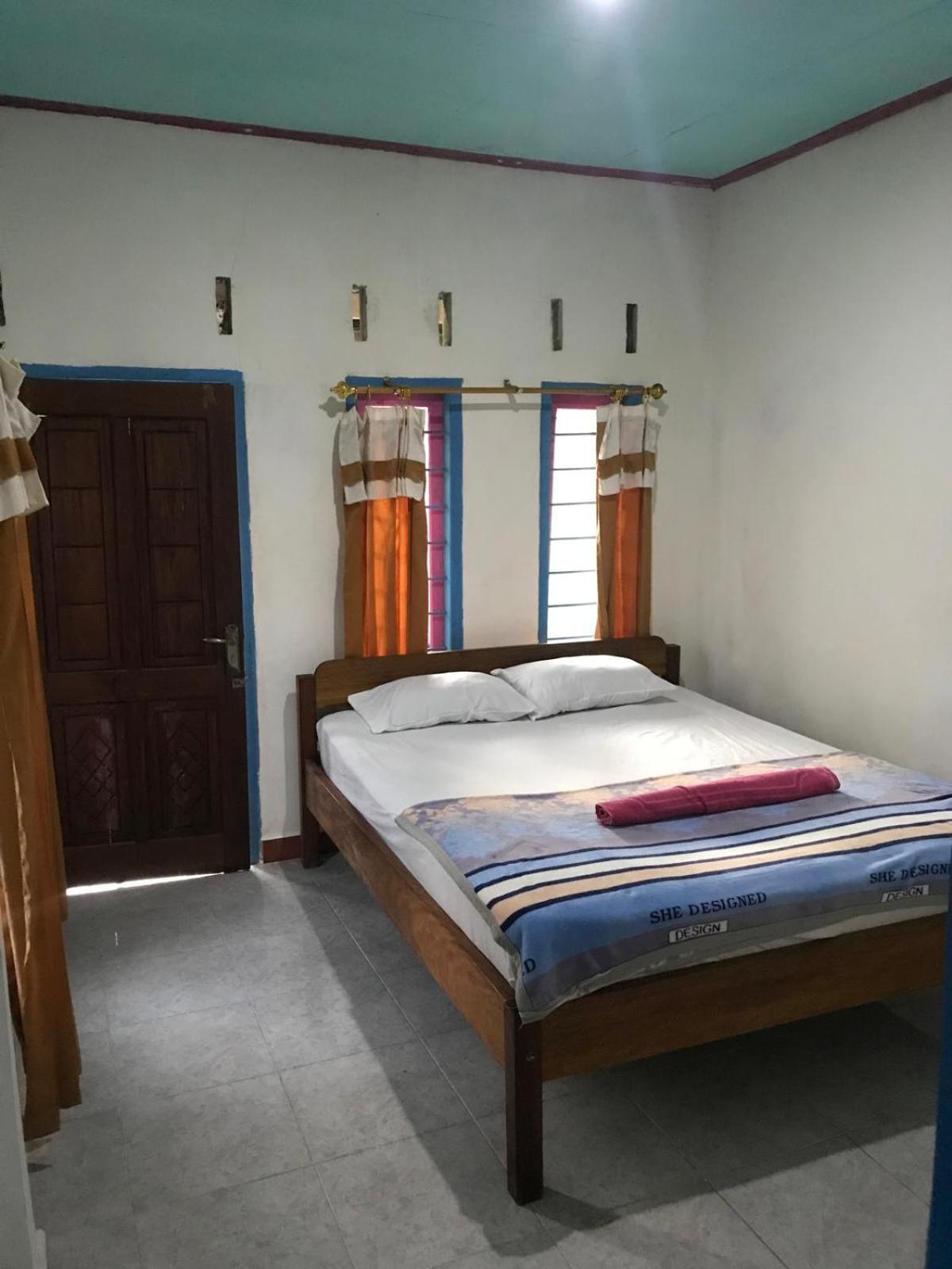 Bulan Homestay Plambi Buitenkant foto